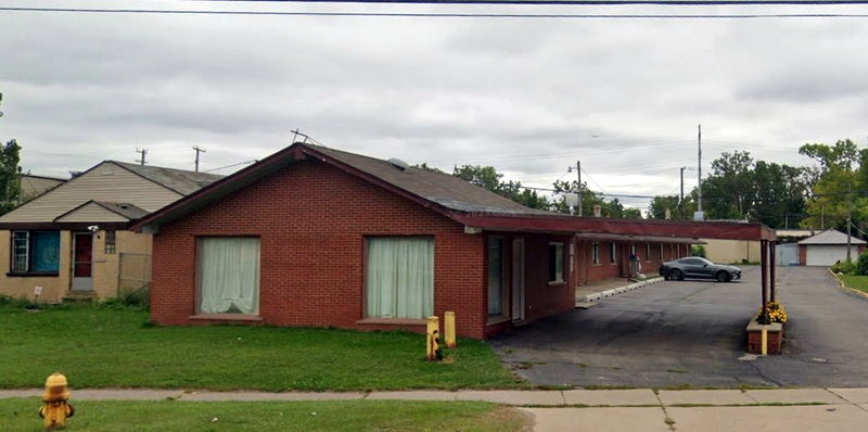 Avon Motel (Evergreen Motel) - 2022 Street View (newer photo)